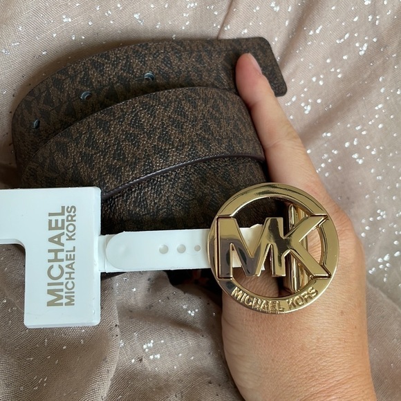 Brand New Michael Kors Reversible Brown Floral Belt w/ Gold Tone Buckle main image 5